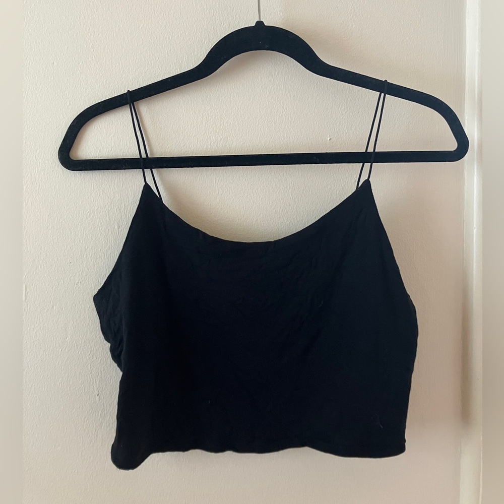 black crop top